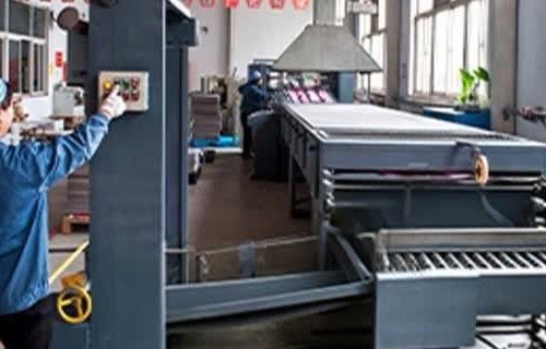 Quality inspection on a custom paper packaging production line