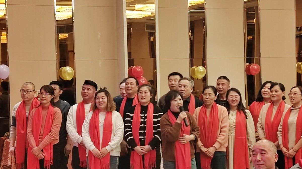 Yutongyuan packaging team gathering