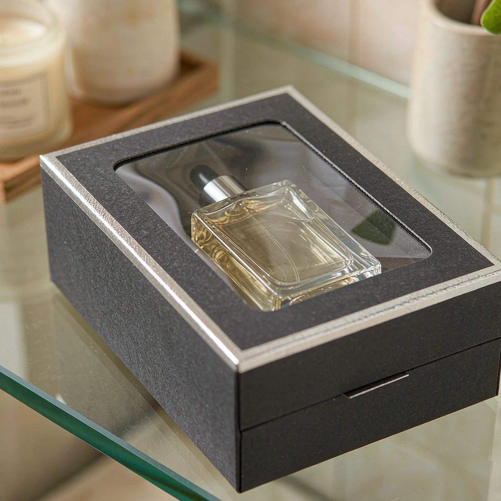 Window display box